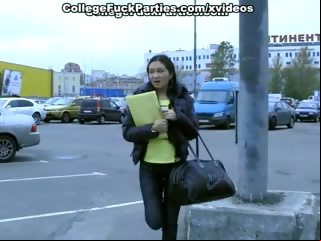 18 year old girl gets banged in be transferred to car
